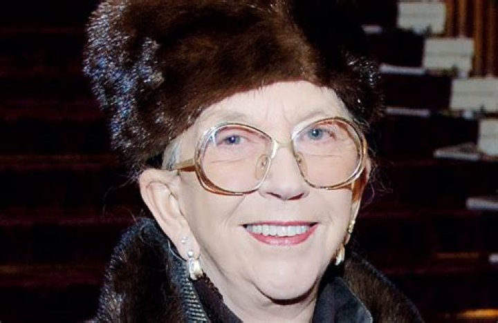 Barbara Speake Biography, Age, Height, Husband, Net Worth, Family