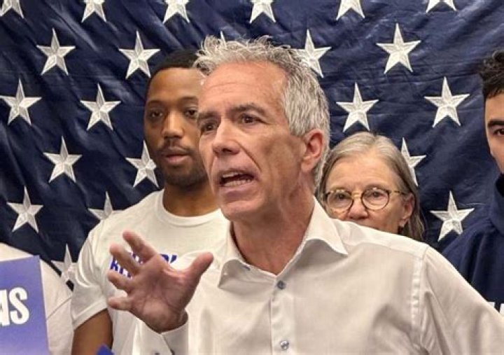 Brian Walsh Biography, Age, Height, Wife, Net Worth, Family