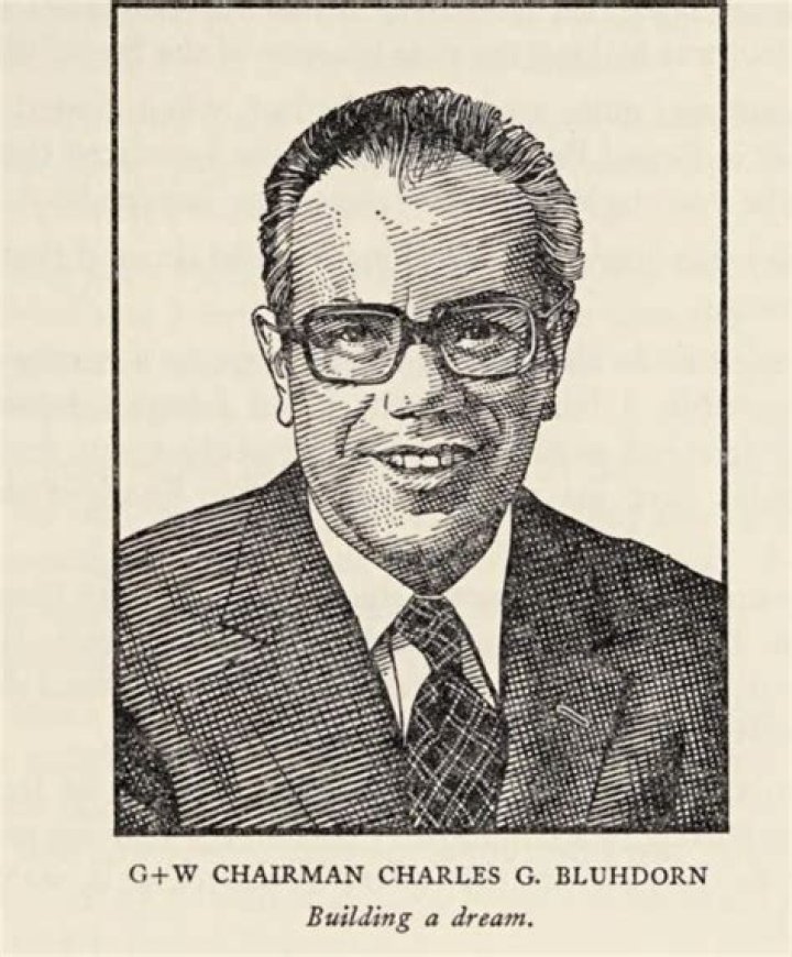 Charlie Bluhdorn biografía, edad, altura, esposo, net worth, familia