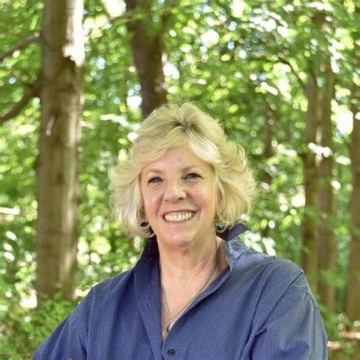 Didi Barrett Biography, Age, Height, Husband, Net Worth, Family