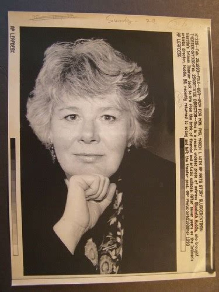 Elizabeth Huddle Nyberg Biography, Age, Height, Husband, Net Worth, Family