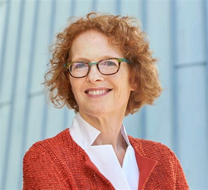 Gillian Lester Biography, Age, Height, Husband, Net Worth, Family