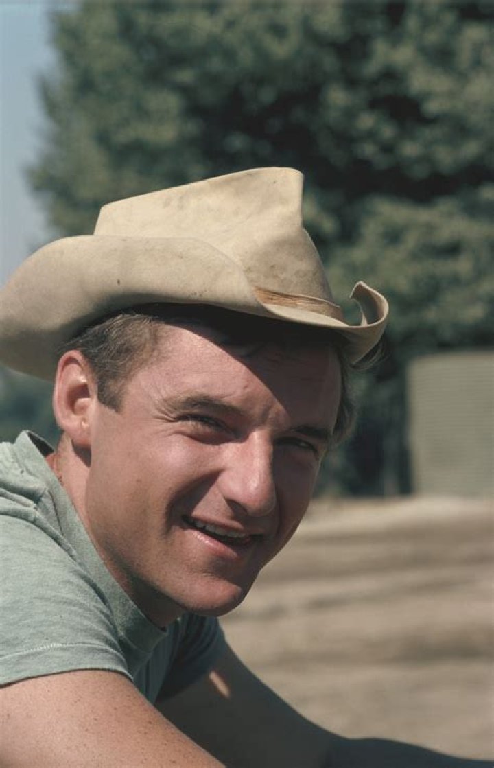 James Whitmore Jr. Biography, Age, Height, Wife, Net Worth, Family