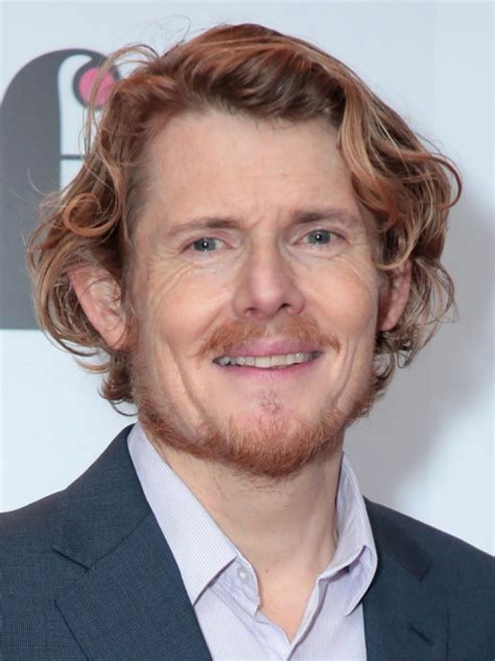 Julian Rhind-Tutt Biography, Age, Height, Wife, Net Worth, Family
