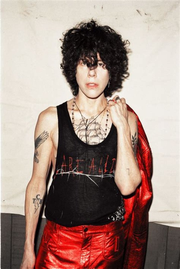 LP Biography, Age, Height, Husband, Net Worth, Family