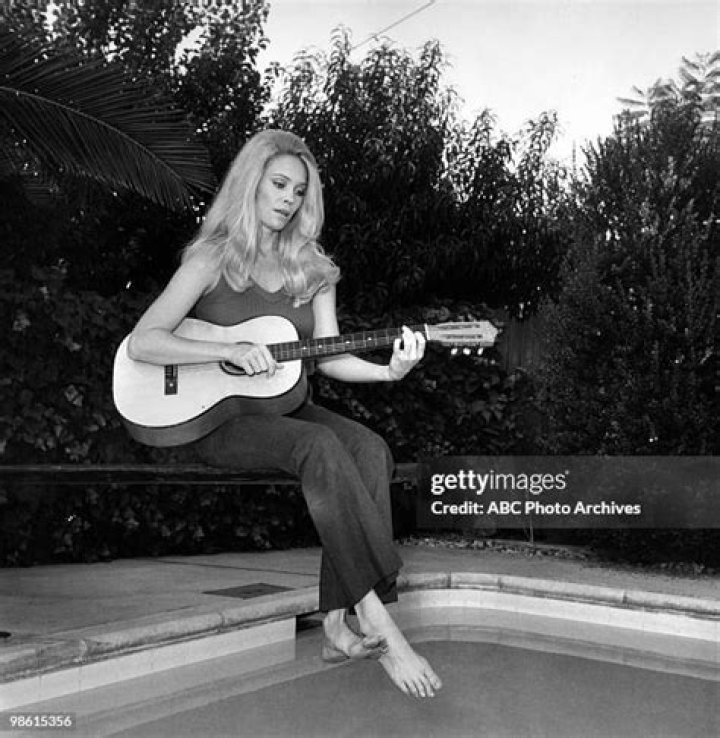 Mary Grover Biography, Age, Height, Husband, Net Worth, Family