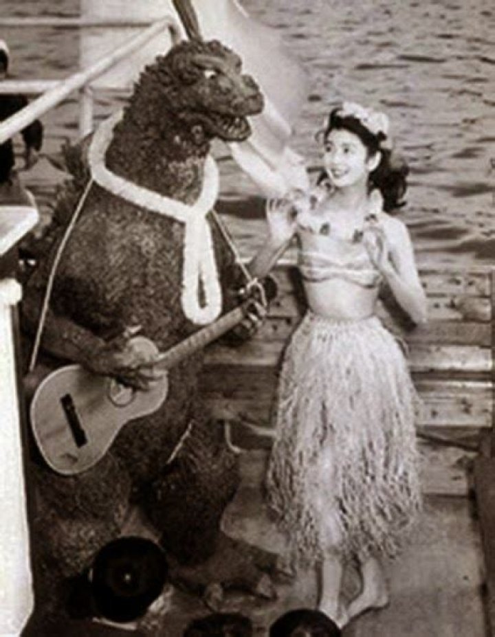 Momoko Kôchi Biography, Age, Height, Husband, Net Worth, Family