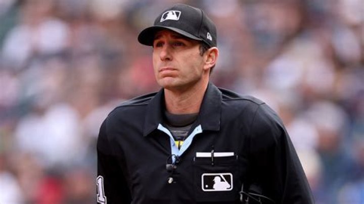 Pat Hoberg Biography, Age, Height, Wife, Net Worth, Family