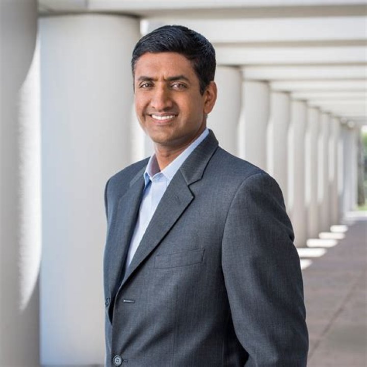 Ro Khanna Biography, Age, Height, Wife, Net Worth, Family