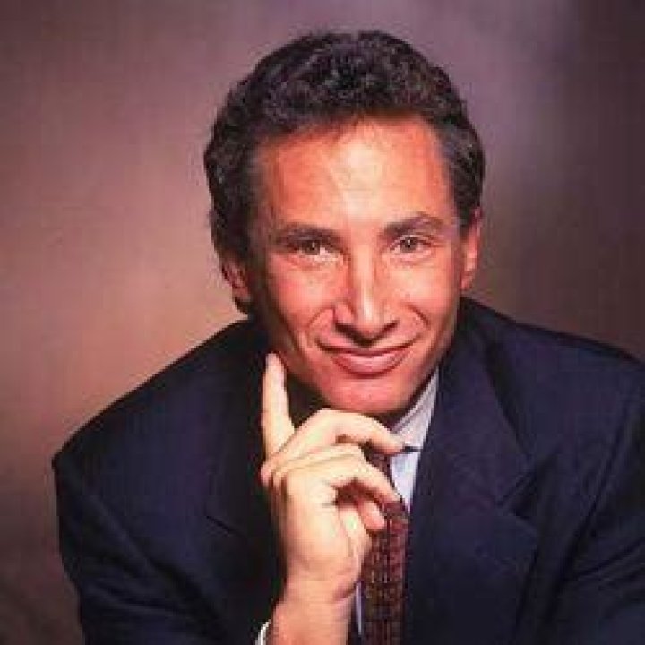 Ronald Kramer Biography, Age, Height, Wife, Net Worth, Family