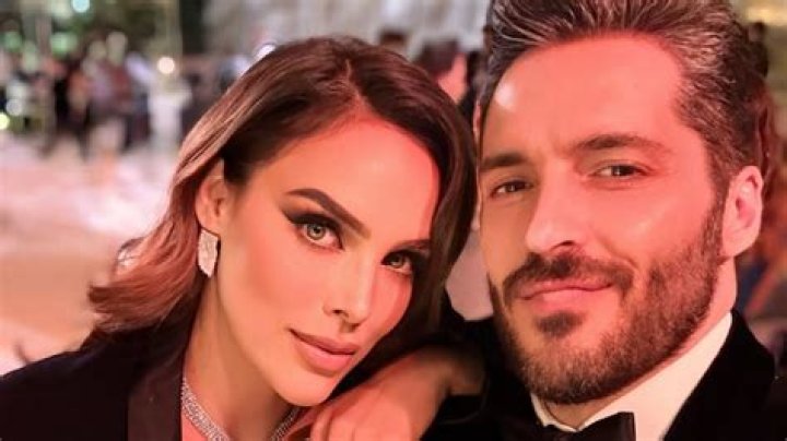 Sara Corrales biografía, edad, altura, esposa, net worth, familia