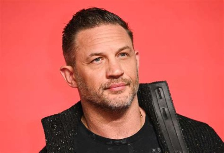 Tom Hardy Biography, Age, Height, Wife, Net Worth, Family